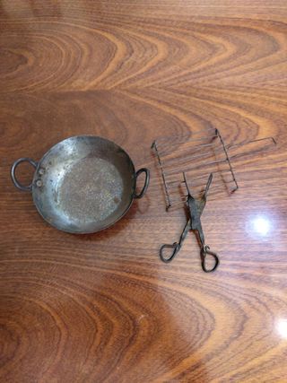 Menaje de juguete de hierro antiguo