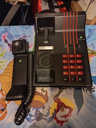 2 teléfonos vintage Alcatel