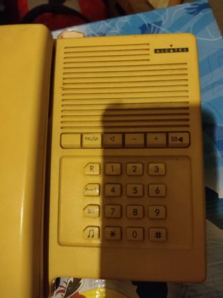 2 teléfonos vintage Alcatel