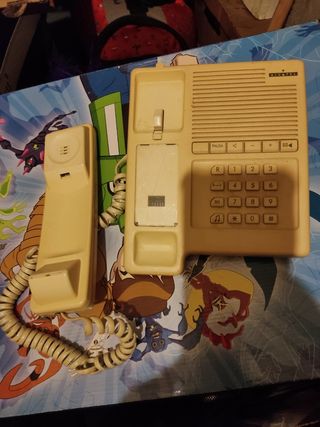 2 teléfonos vintage Alcatel