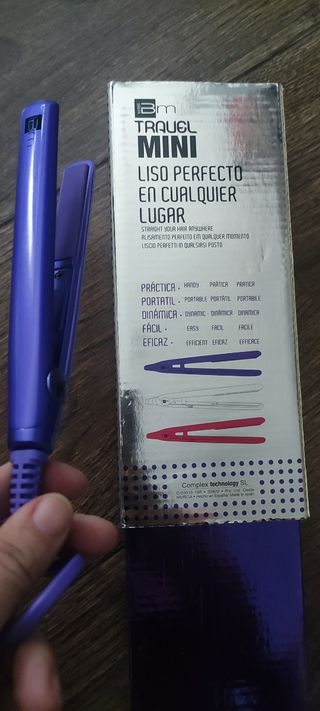 Plancha del pelo para viaje