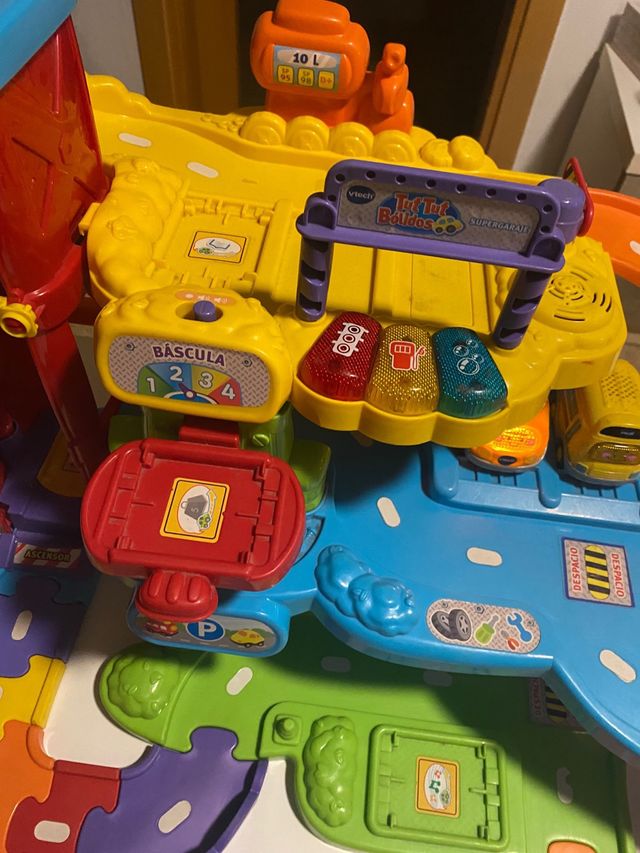 Garaje tuc tuc vólidos