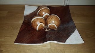 Plato decorativo bolas marrón/beige