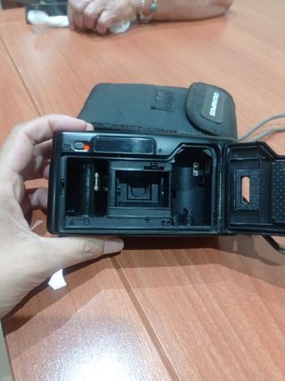 Cámara de fotos antigua olympus