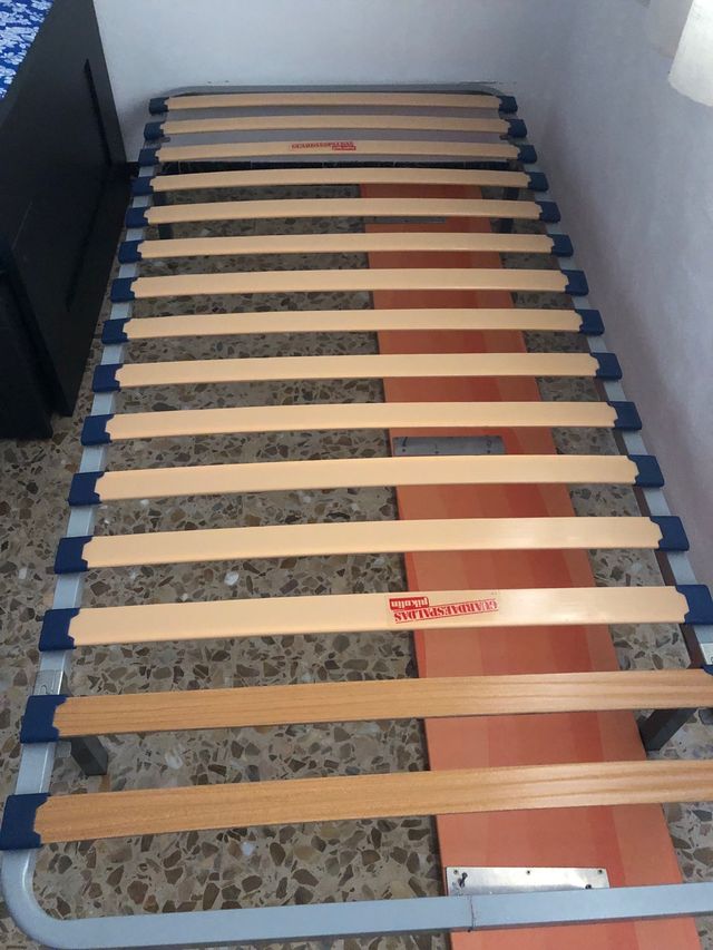 Somier laminas con patas de 90cm Pikolin