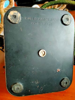 Teléfono antiguo Danes