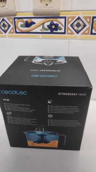 Exprimidor CECOTEC ZitrusEasy Inox