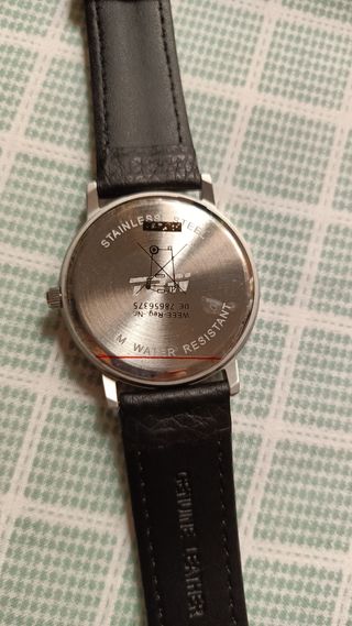 Reloj unisex nuevo