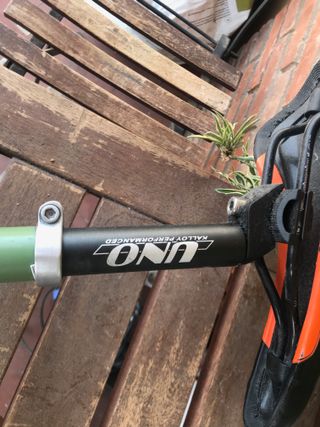 Cuadra Kona Lavadome con Rockshox Indy XC