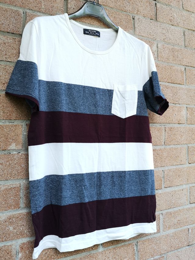T-shirt Maglietta nuova Bershka mai usata