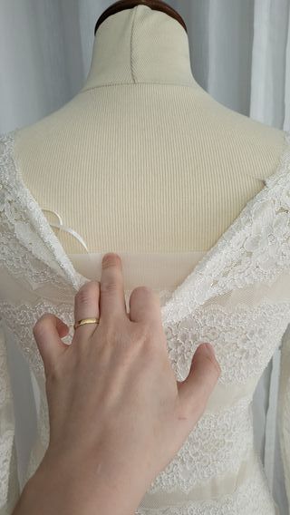 Camiseta encaje blanco con transparencias