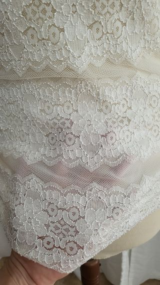 Camiseta encaje blanco con transparencias