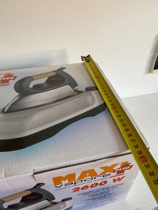 Centro de planchado. sin estrenar