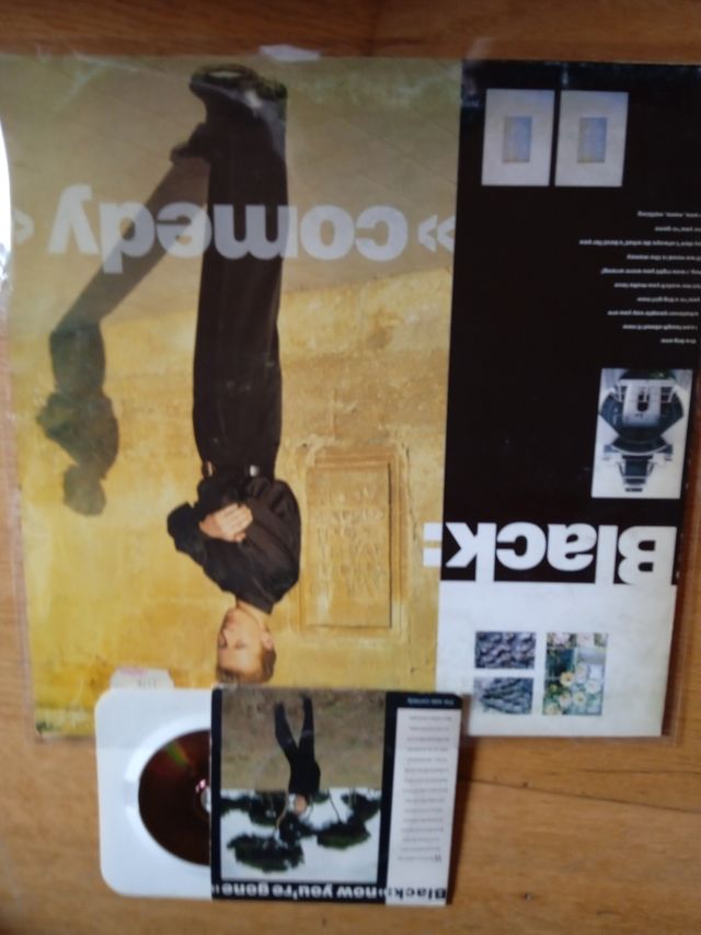 Black comedy +mini single