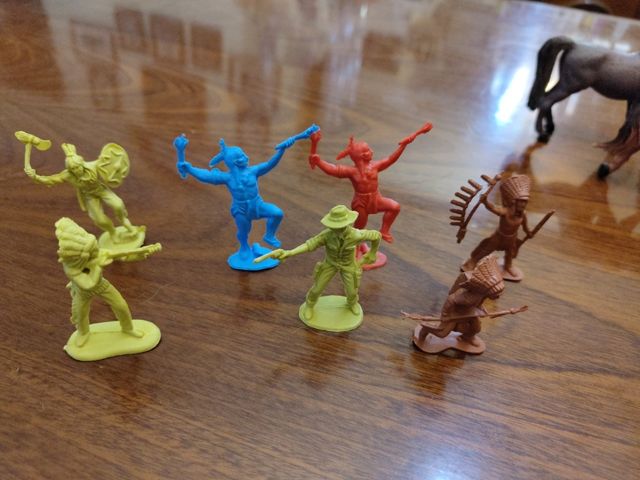 Lote de indios y caballos