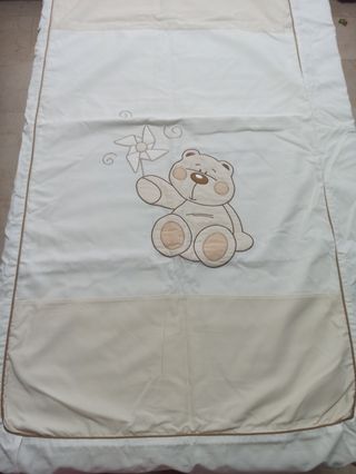 Lote 2 colchas de cuna