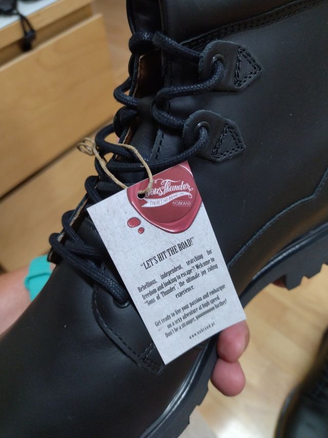 Stivali Wheelie Nobrand. misura 46