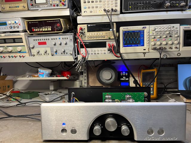 Técnico Electrónica HiFi Amplificadores Sonido