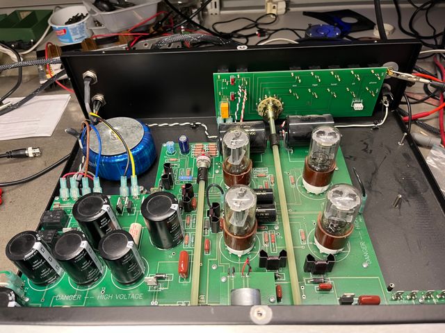 Técnico Electrónica HiFi Amplificadores Sonido