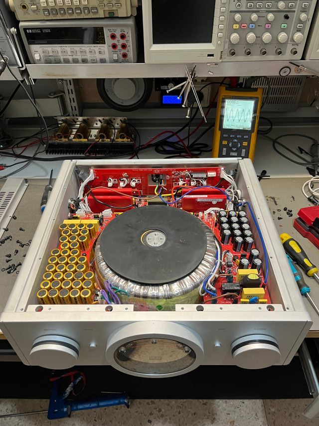 Técnico Electrónica HiFi Amplificadores Sonido