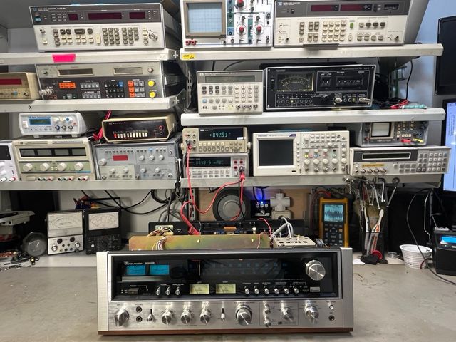 Técnico Electrónica HiFi Amplificadores Sonido