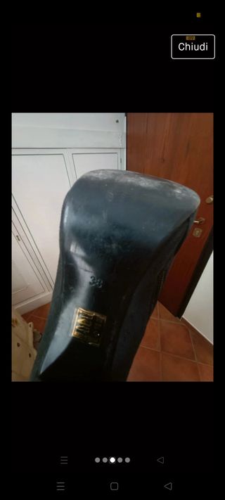 Stivali in camoscio tacco alto 