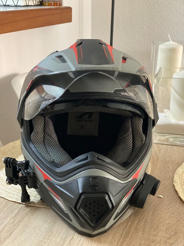 Casco Astone talla m con visera y gafas internas