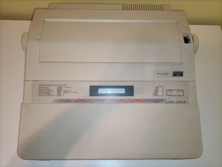 Máquina de escribir eléctrica AEG Olympia