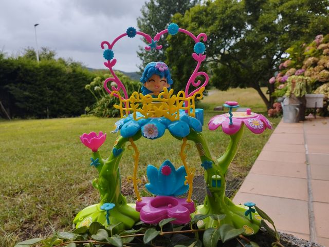 Pinyon, arbol de las hadas de pin y pon