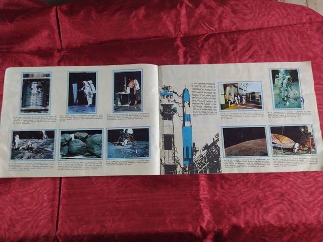 Álbum de cromos Homenaje a la conquista del espaci