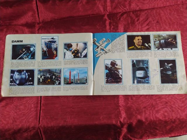 Álbum de cromos Homenaje a la conquista del espaci
