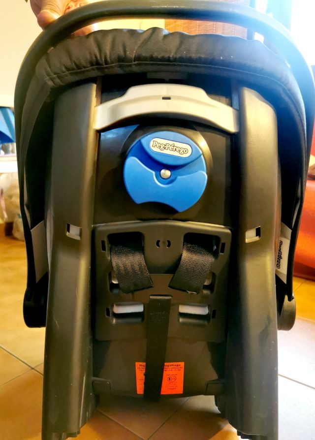 Maxi Cosi Peg Pérego, sillita Coche