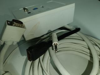 Cable HDMI VGA àudio per pared 5'5metres