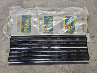 SEAT 1430 FU,rejilla metálica nueva