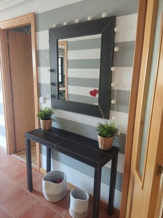 Recibidor de entrada mueble+ espejo+ lámpara