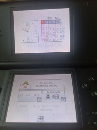 Consola Nintendo ds + cargador + 4 juegos