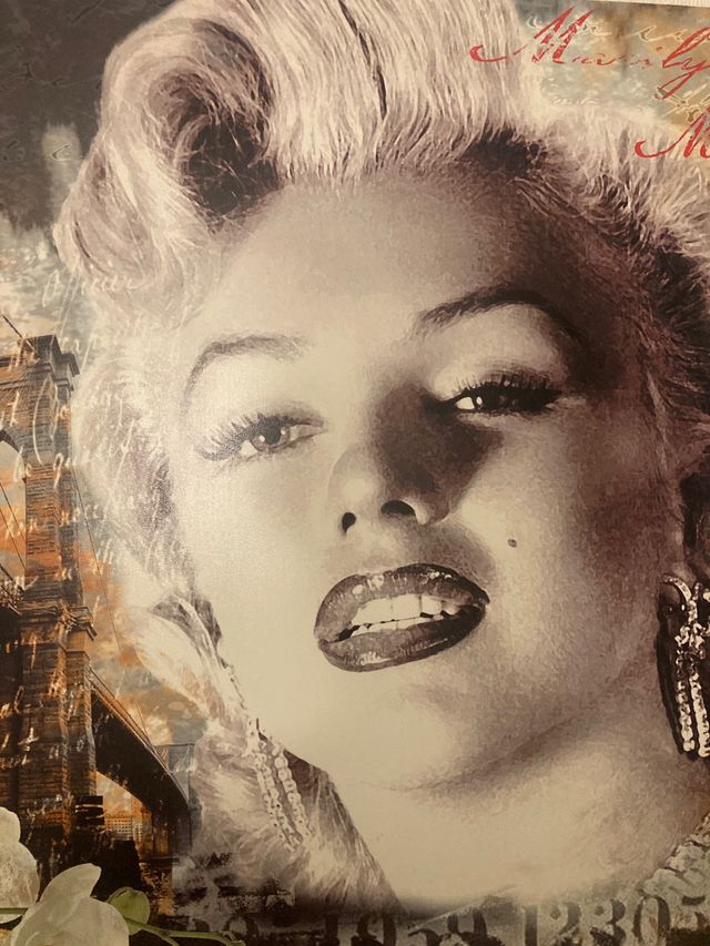 Cuadro con diversas celebridades