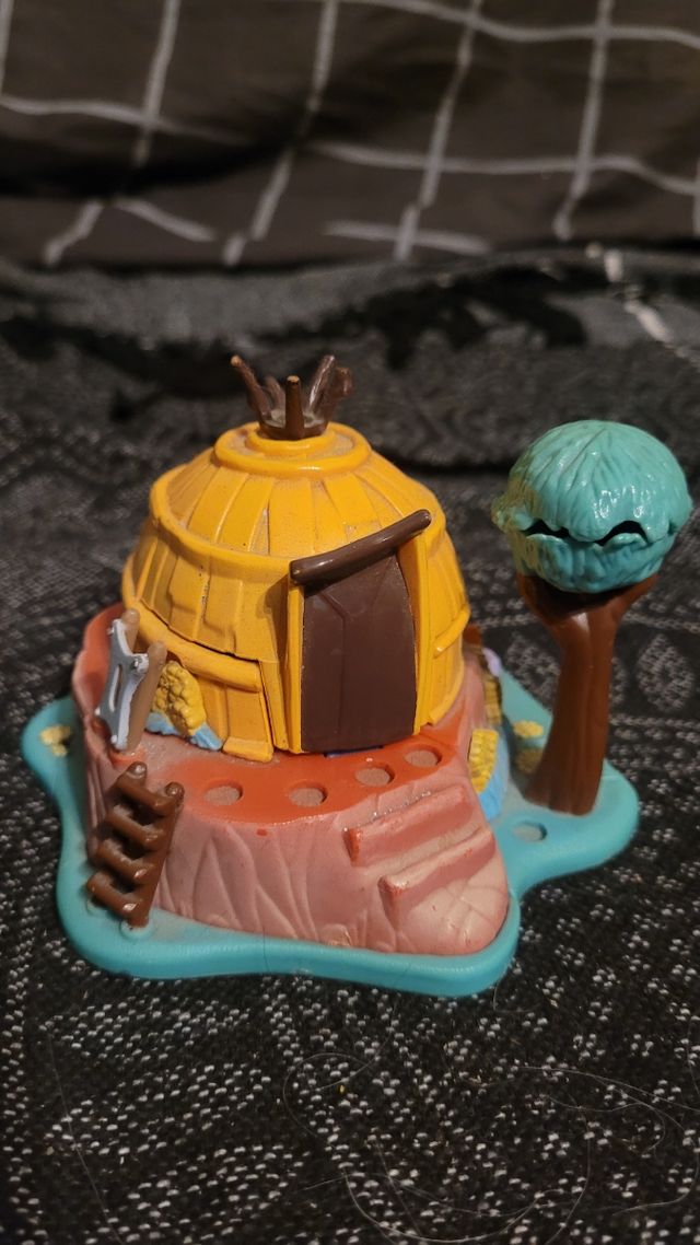 Polly pocket bluebir pocahontas