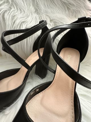 TACONES NEGROS talla 38