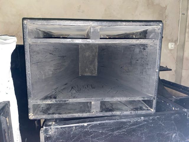 CAJON ALTAVOCES 10” y 8”