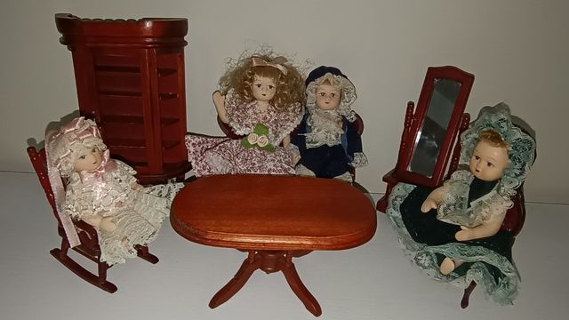 Doll's House bambole con mobili