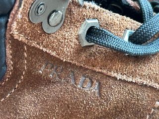 botines Prada