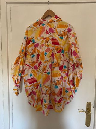 Camisa vintage flores y pintura