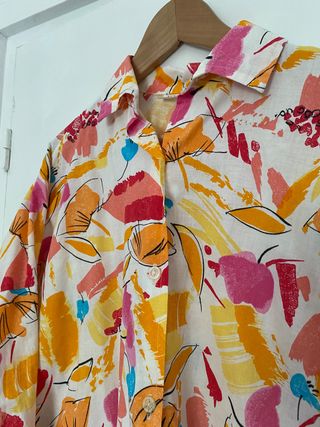 Camisa vintage flores y pintura