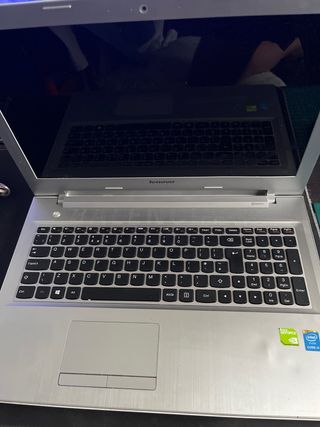  Laptop Portatil Lenovo z5070 