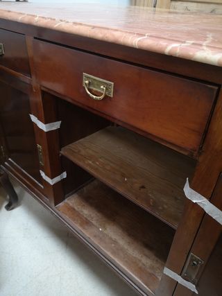 Mostrador de farmacia antiguo