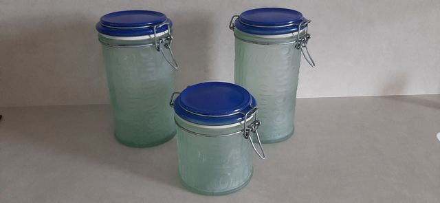 Vendo 3 botes de cristal D