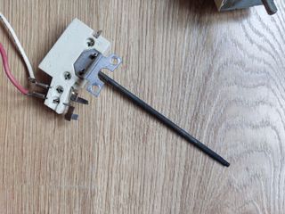 Regulador y termostato hornillo vitrocerámica