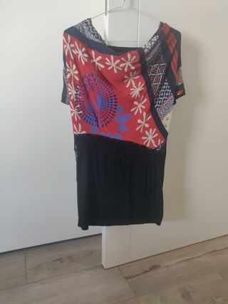 Camiseta marca Desigual