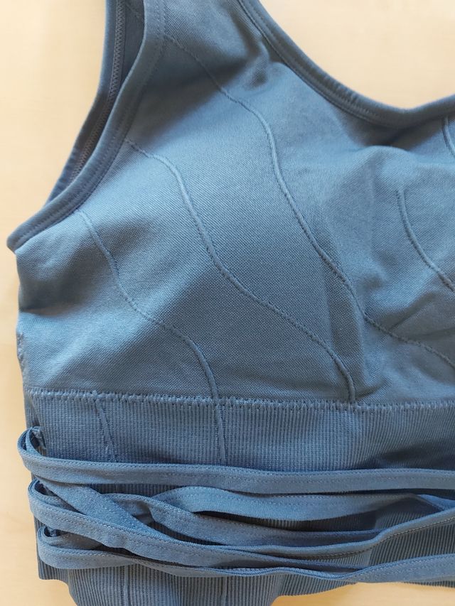 NUEVO top deportivo talla M